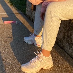 women’s nike shoes